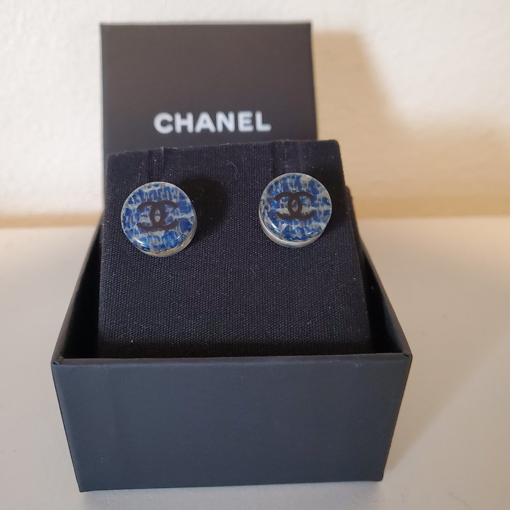 CHANEL Blue and Silver Round CC Logo Stud Earrings